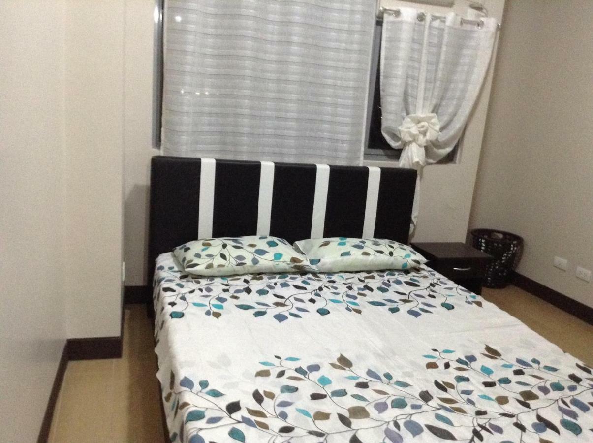 Cubao Manhattanheights Unit 11A Tower B, 2Br Manille Extérieur photo
