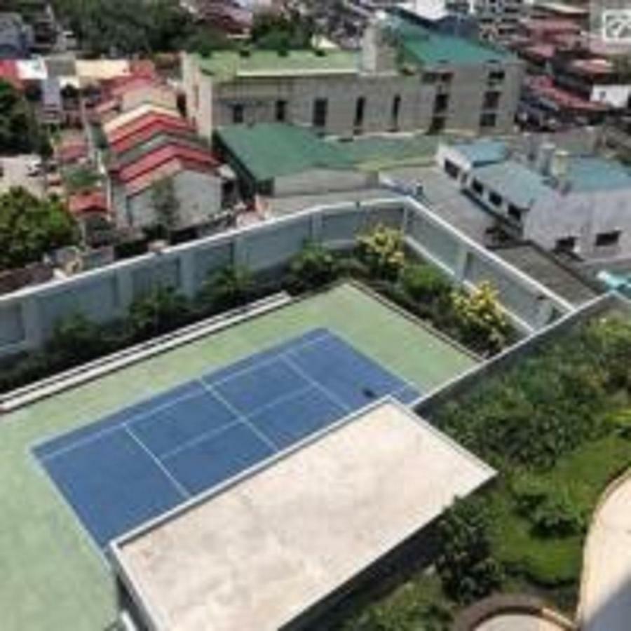 Cubao Manhattanheights Unit 11A Tower B, 2Br Manille Extérieur photo