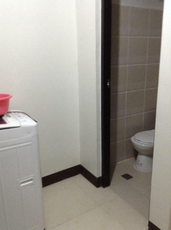 Cubao Manhattanheights Unit 11A Tower B, 2Br Manille Extérieur photo