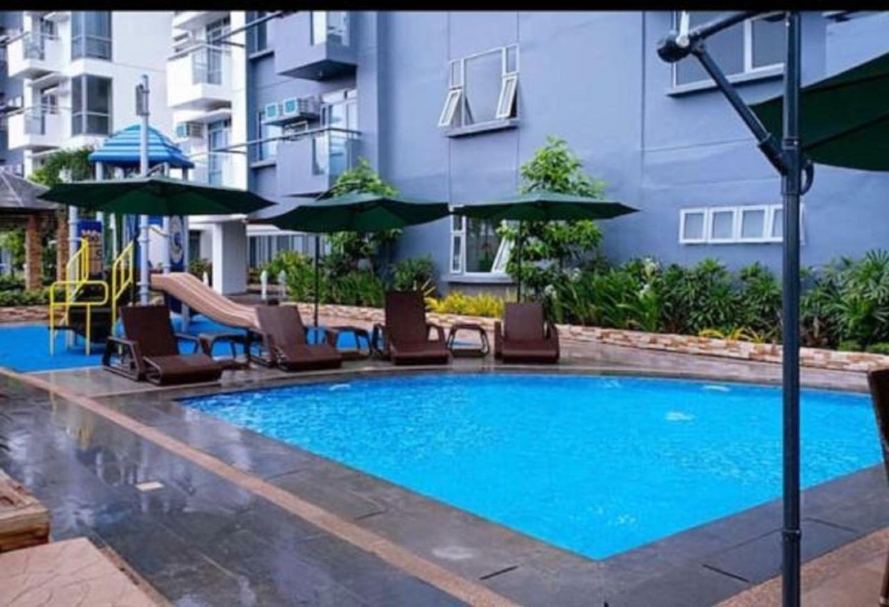 Cubao Manhattanheights Unit 11A Tower B, 2Br Manille Extérieur photo