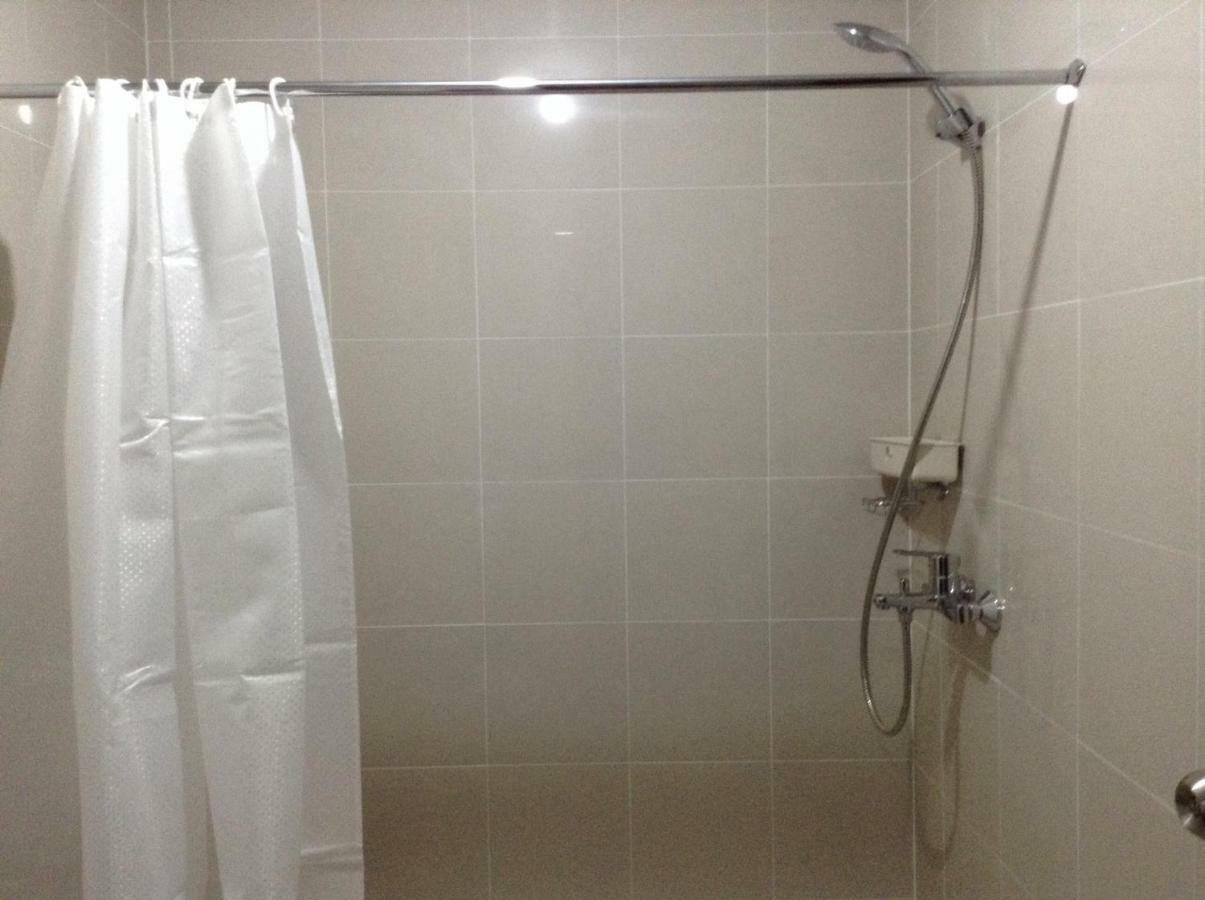 Cubao Manhattanheights Unit 11A Tower B, 2Br Manille Extérieur photo