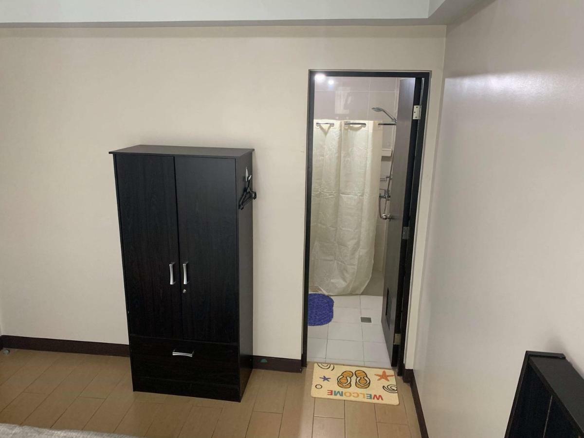 Cubao Manhattanheights Unit 11A Tower B, 2Br Manille Extérieur photo